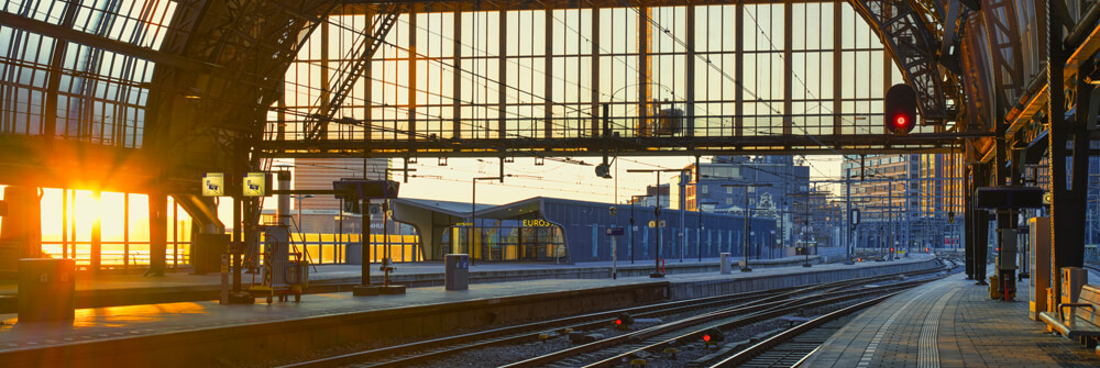 Papier Peint Panoramique avec bâtiments industriels Papier Peint Panoramique avec bâtiments industriels