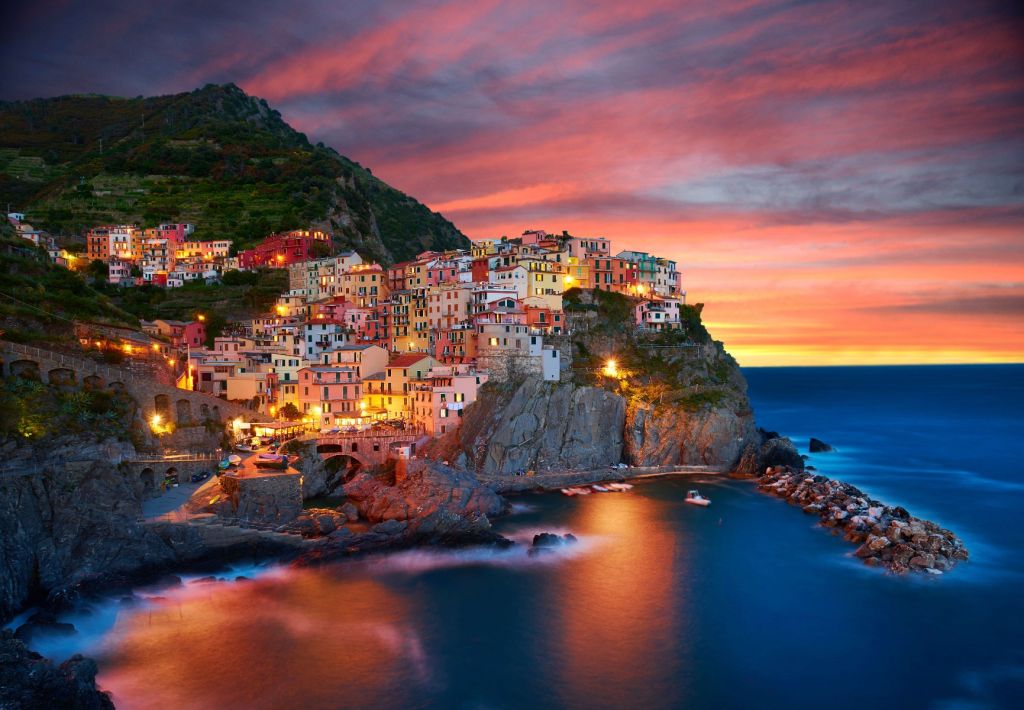 Une ville italienne au coucher du soleil