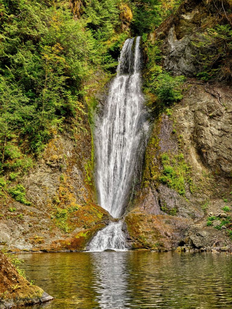 Cascade spéciale