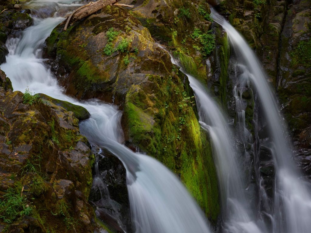 Chute d'eau triple