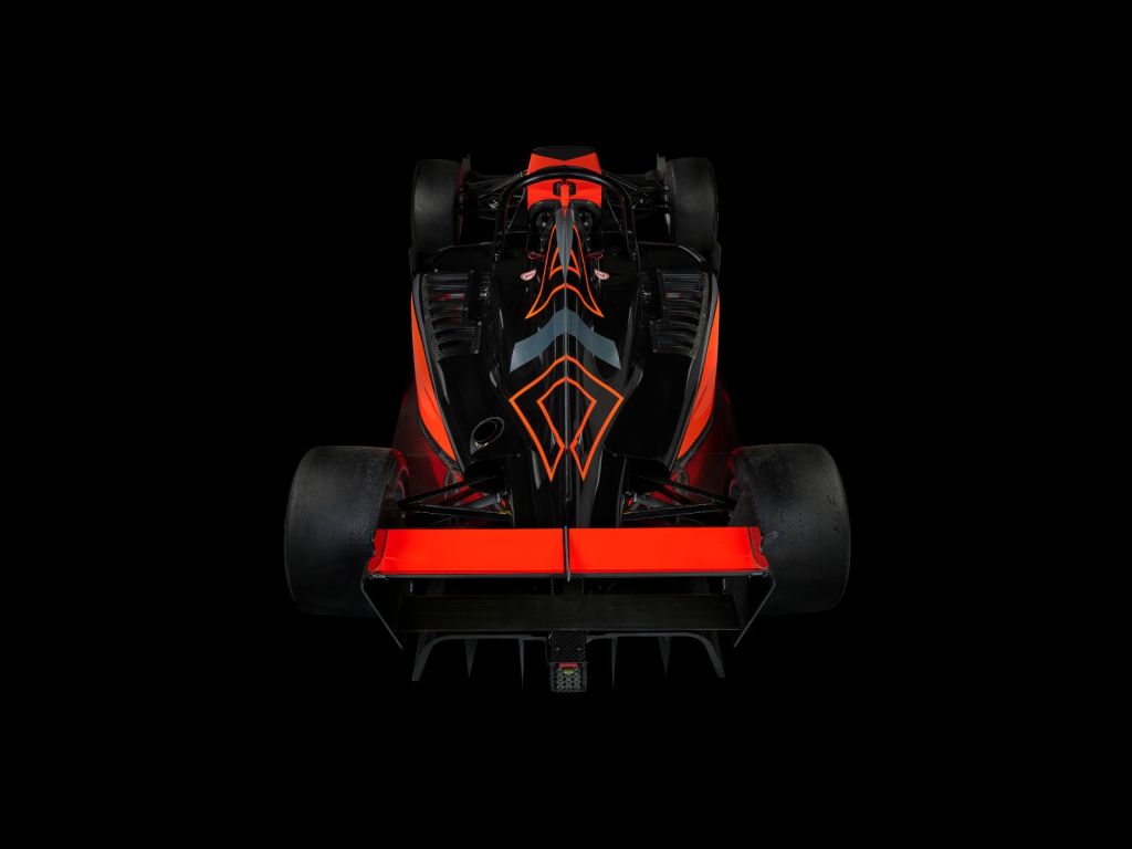 Formula 3 - Rear view - dark