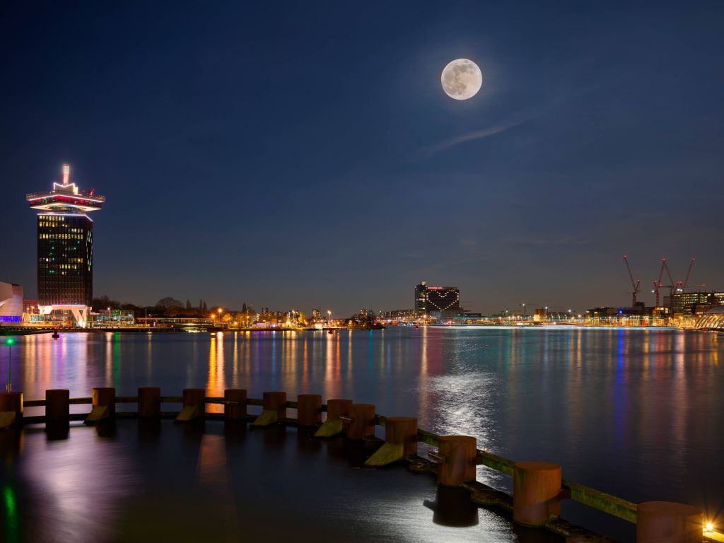 Super-Moon à Amsterdam