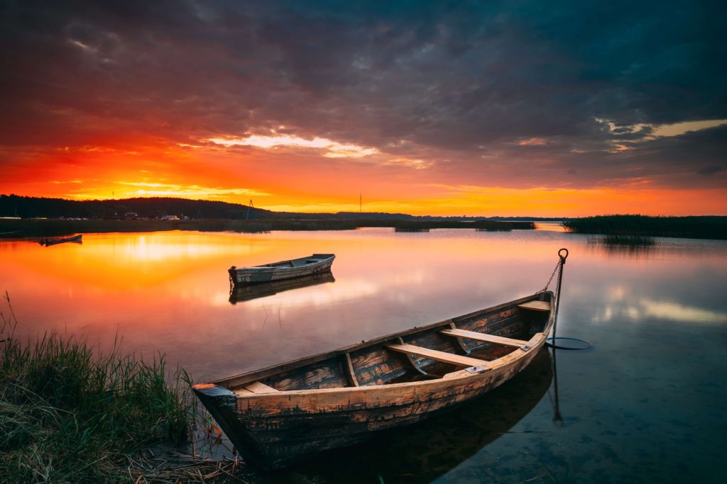 Bateaux au coucher du soleil