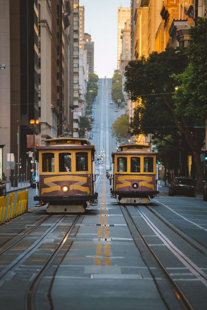 Tramways jaunes à San Francisco, États-Unis