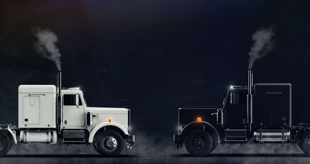 Camion noir et blanc