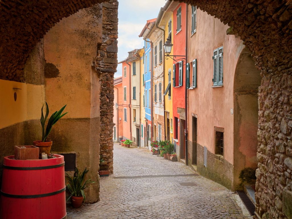 Rue italienne avec arc