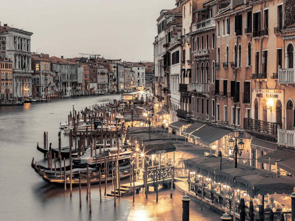 Le grand canal la nuit