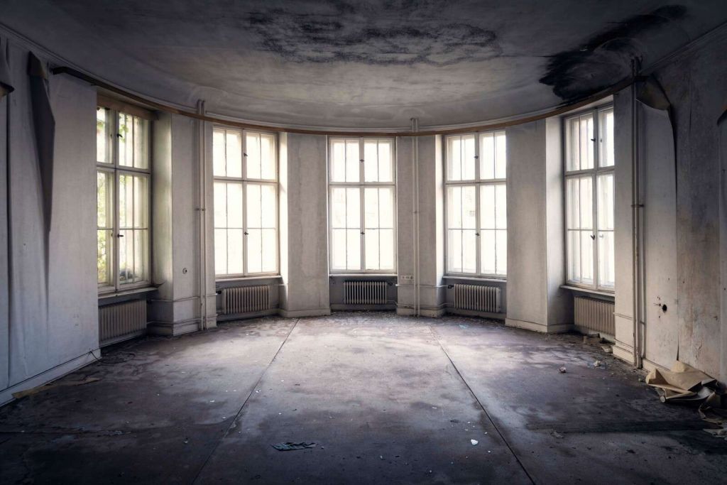 Chambre du soleil abandonnée