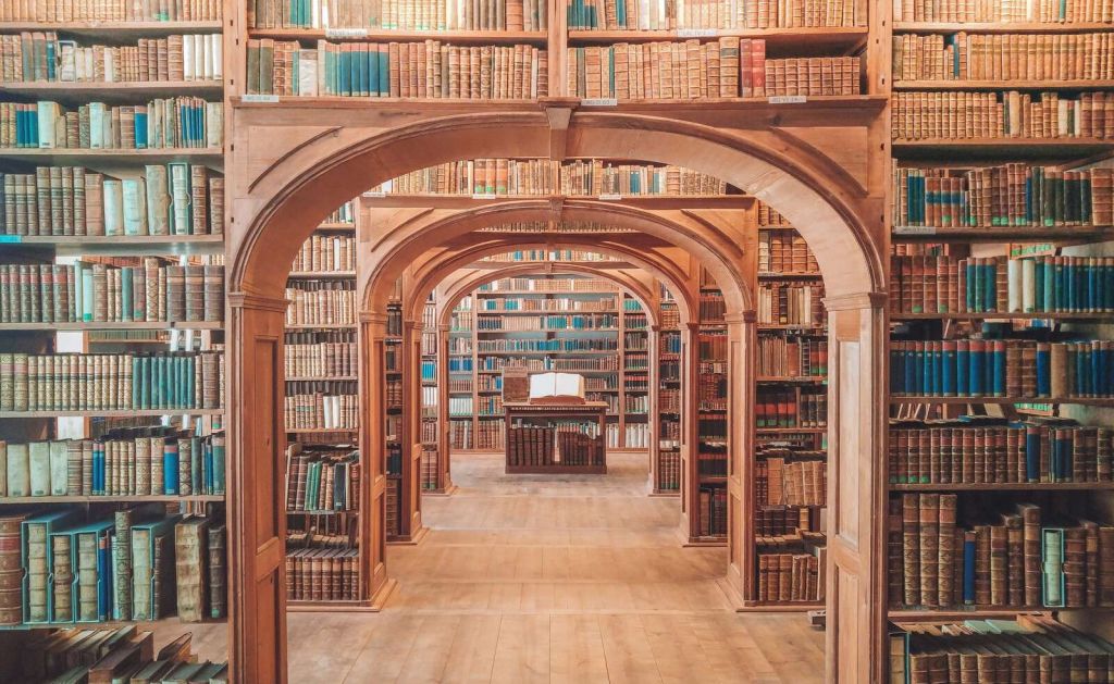 Galerie de livres en bois