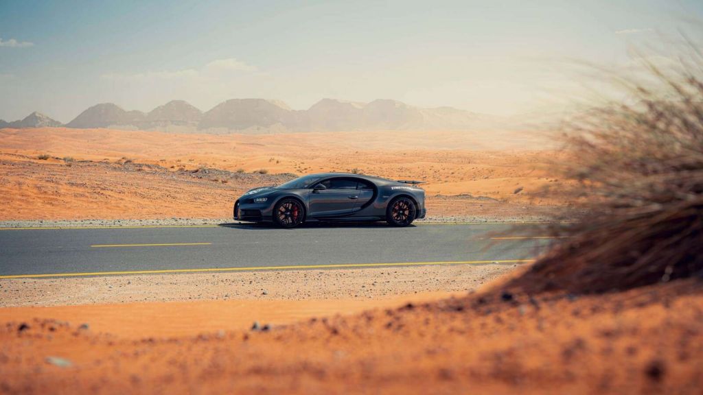 Vitesse et luxe dans la chaleur