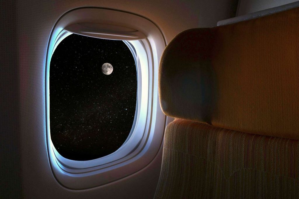 Vol de nuit sous le ciel étoilé