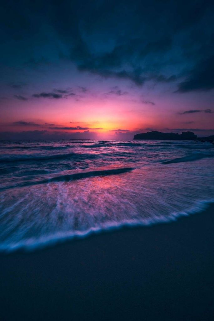 Lueur du soir sur la côte violette