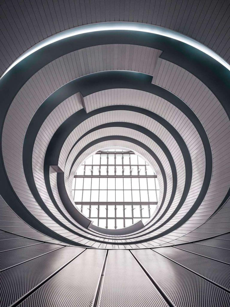 Harmonie concentrique en beige.