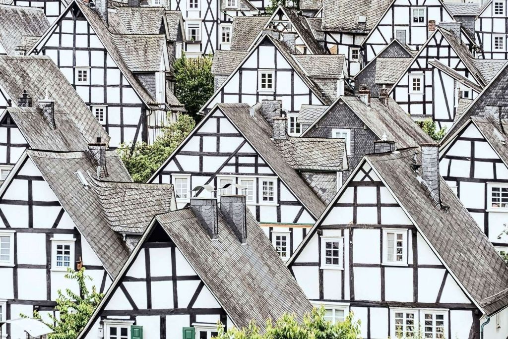 Rythme du colombage noir et blanc