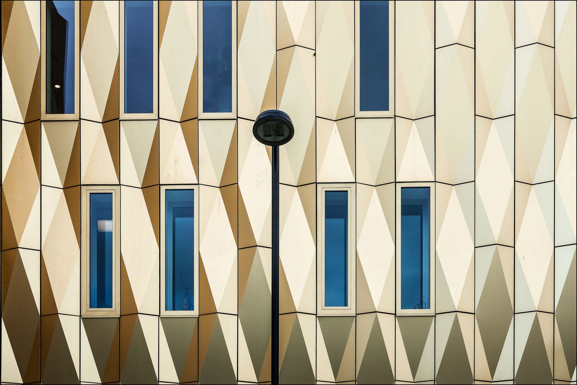 Facade details main product photo