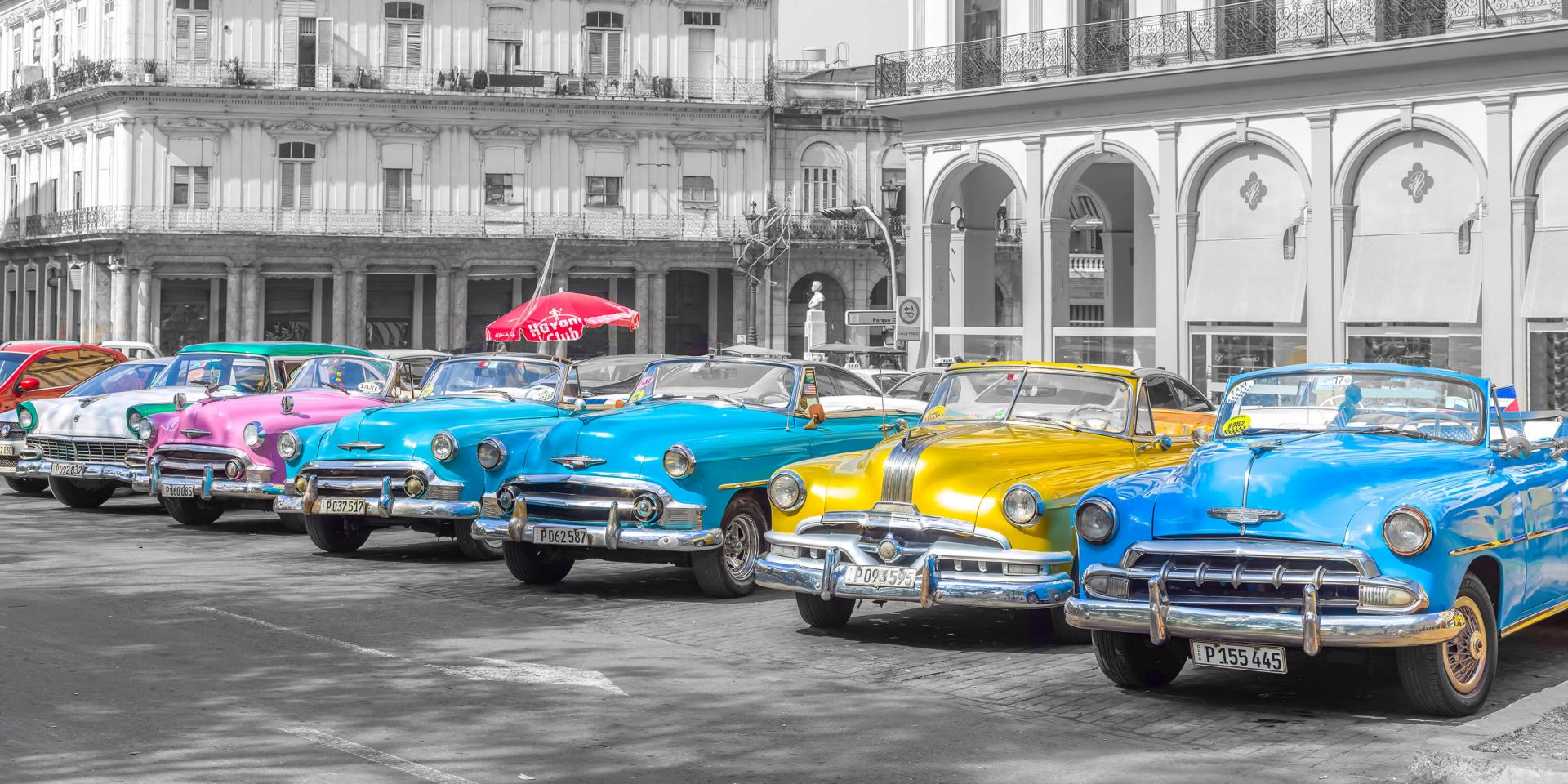 Voitures traditionnelles cubaines main product photo