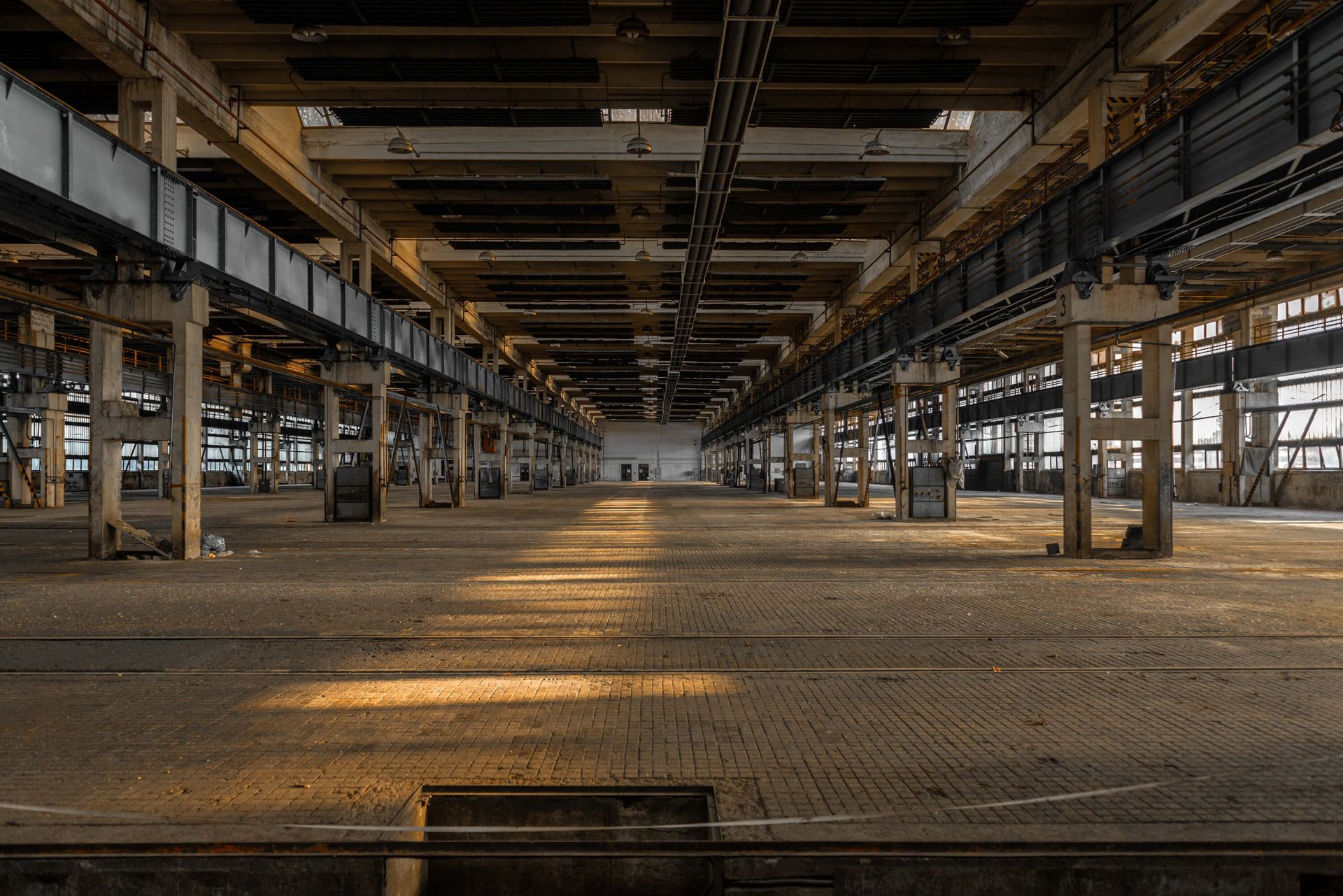 Vieux garage abandonné Vieux garage abandonné
