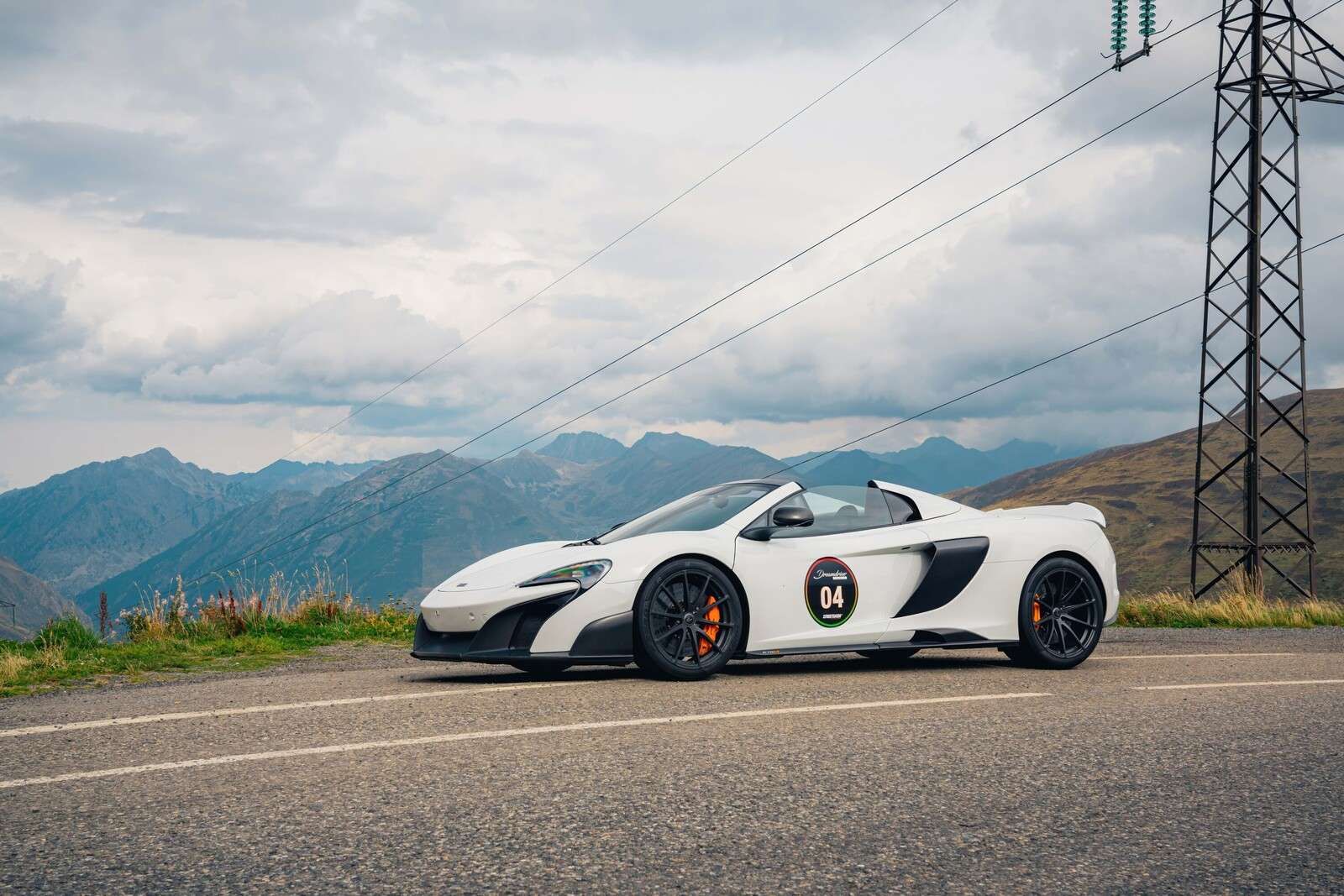 McLaren 675LT Spider Bergpanorama McLaren 675LT Spider Bergpanorama